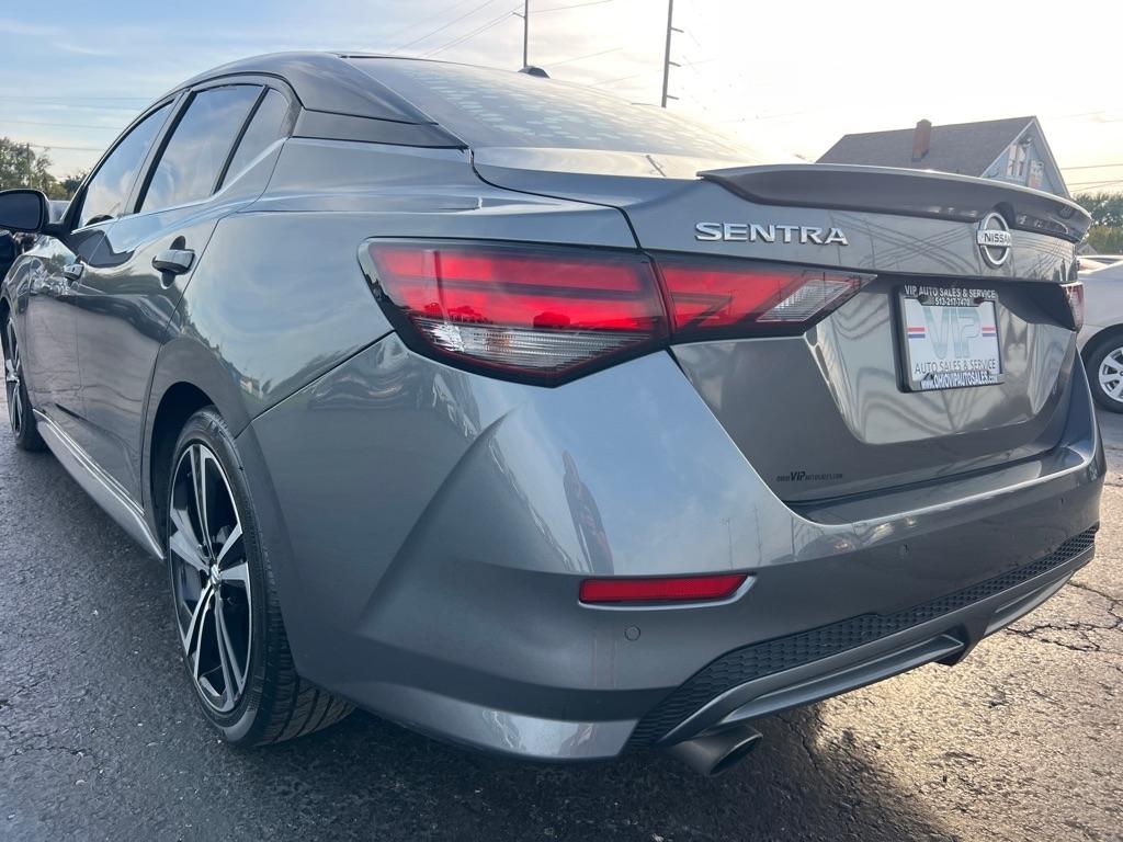 Nissan Sentra SR CVT 2020