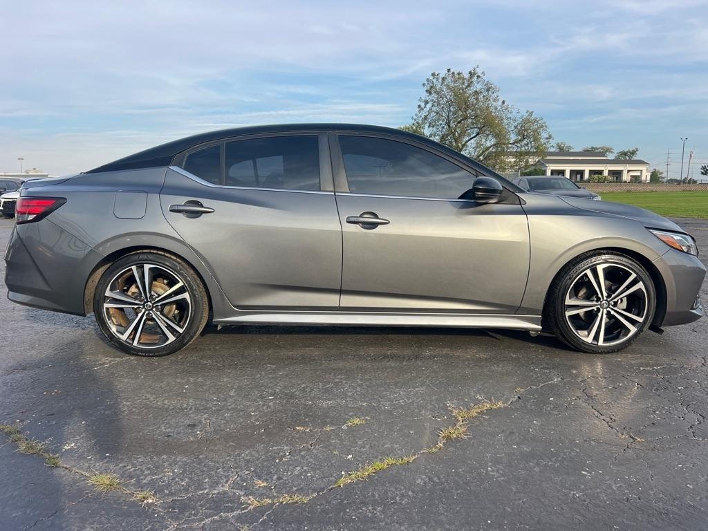Nissan Sentra SR CVT 2020