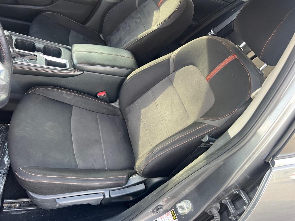 Nissan Sentra SR CVT 2020