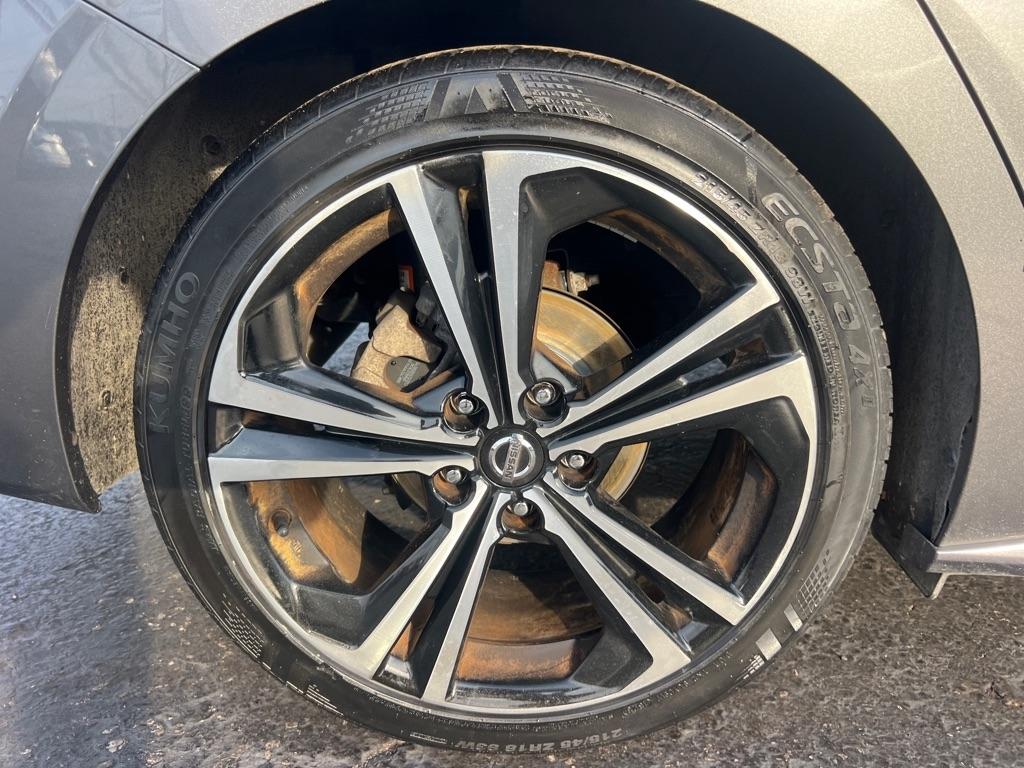Nissan Sentra SR CVT 2020