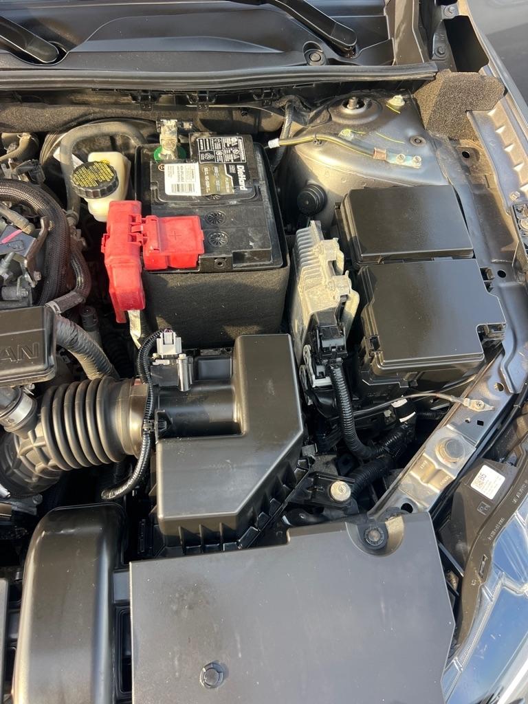 Nissan Sentra SR CVT 2020