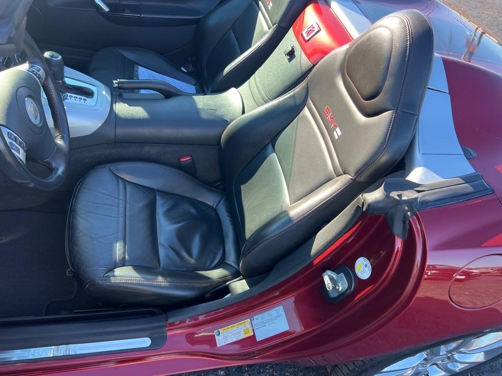 Saturn Sky 2dr Conv Red Line Ruby Red SE *Ltd Avail* 2009