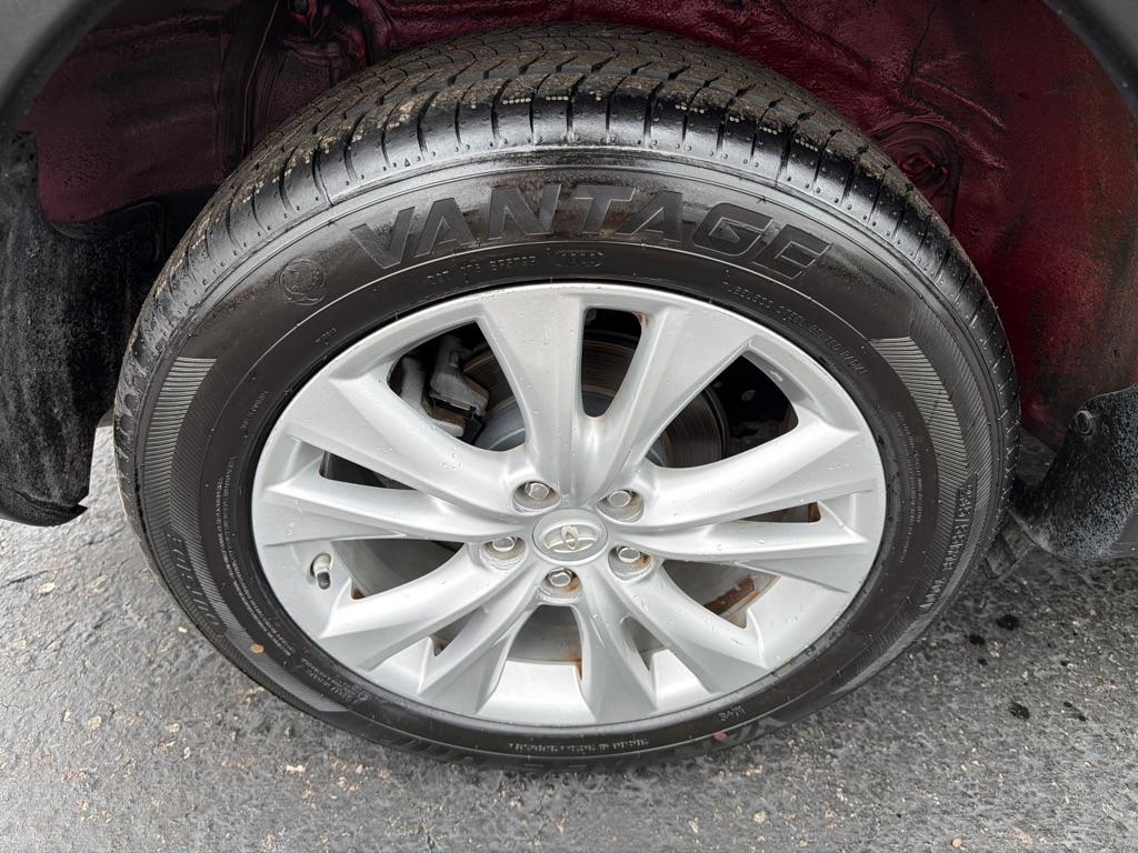 Toyota RAV4 FWD 4dr Limited (Natl) 2013