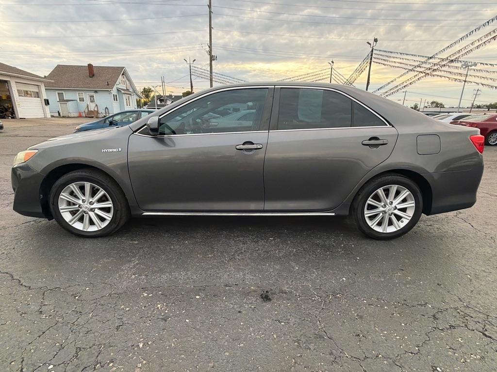 Toyota Camry Hybrid 4dr Sdn XLE (Natl) 2013