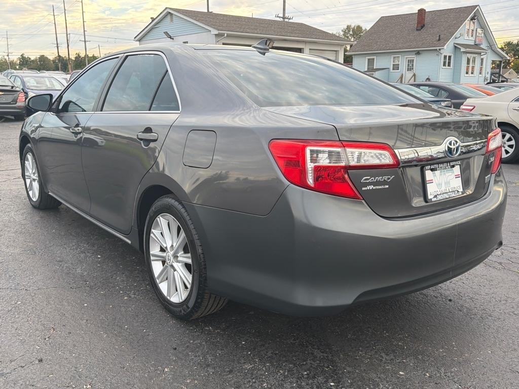 Toyota Camry Hybrid 4dr Sdn XLE (Natl) 2013