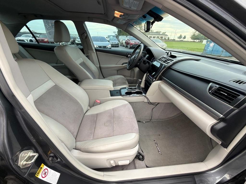 Toyota Camry Hybrid 4dr Sdn XLE (Natl) 2013