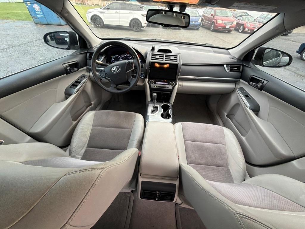 Toyota Camry Hybrid 4dr Sdn XLE (Natl) 2013