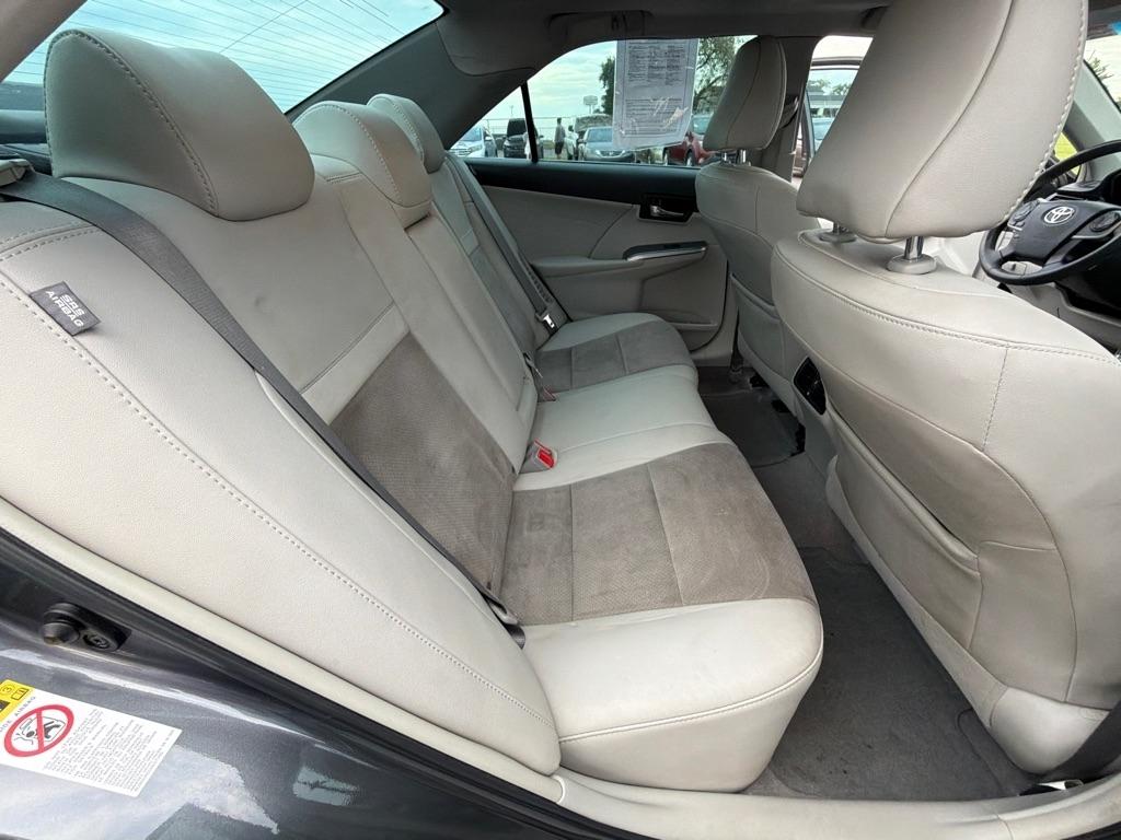 Toyota Camry Hybrid 4dr Sdn XLE (Natl) 2013