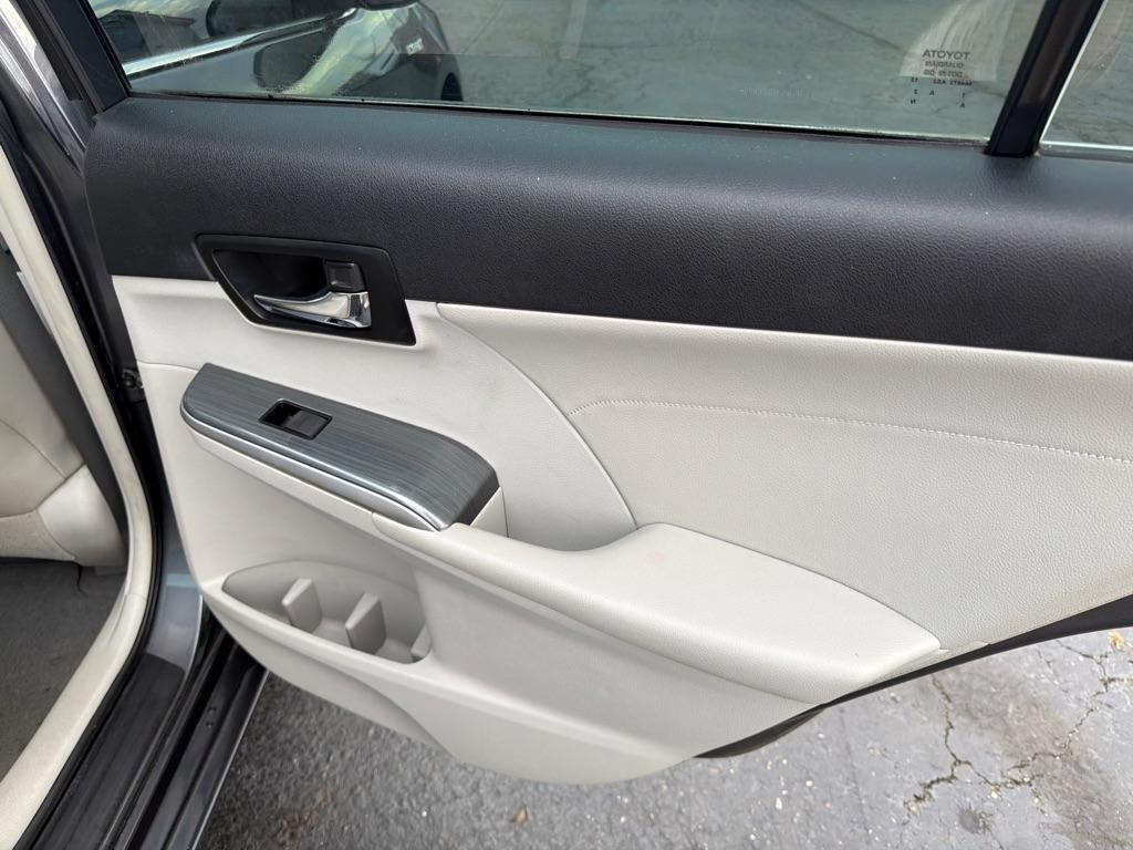 Toyota Camry Hybrid 4dr Sdn XLE (Natl) 2013