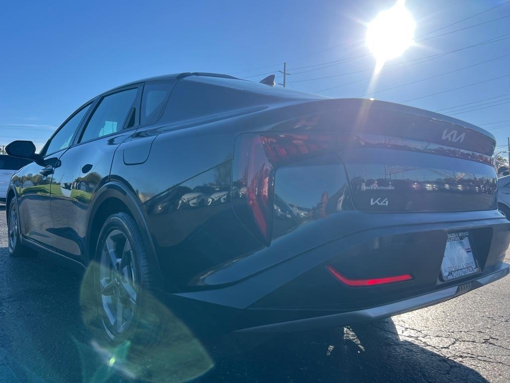 Kia K4 LXS Sedan 2026