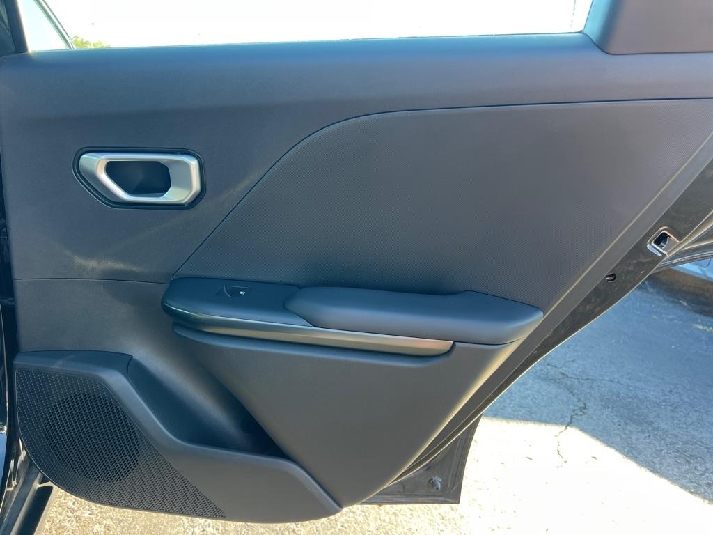 Kia K4 LXS Sedan 2026