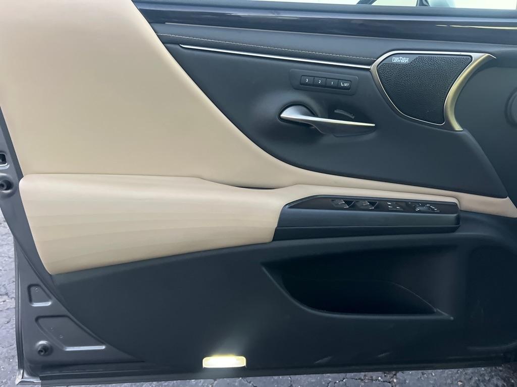 Lexus ES ES 250 Luxury AWD 2021