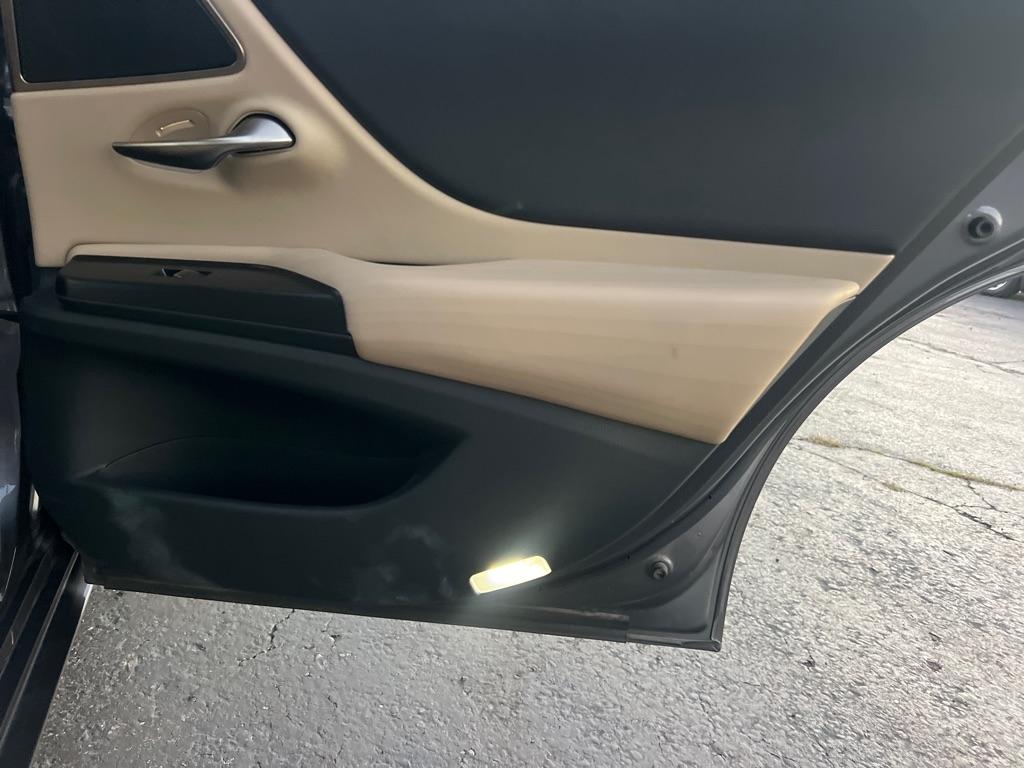 Lexus ES ES 250 Luxury AWD 2021