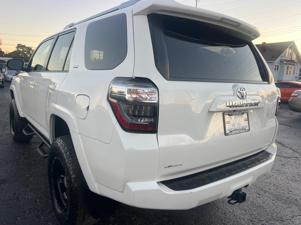 Toyota 4Runner TRD Off Road Premium 4WD (Natl) 2017