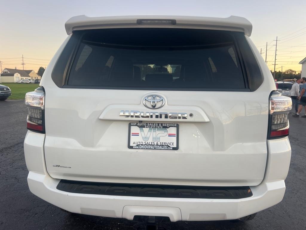 Toyota 4Runner TRD Off Road Premium 4WD (Natl) 2017