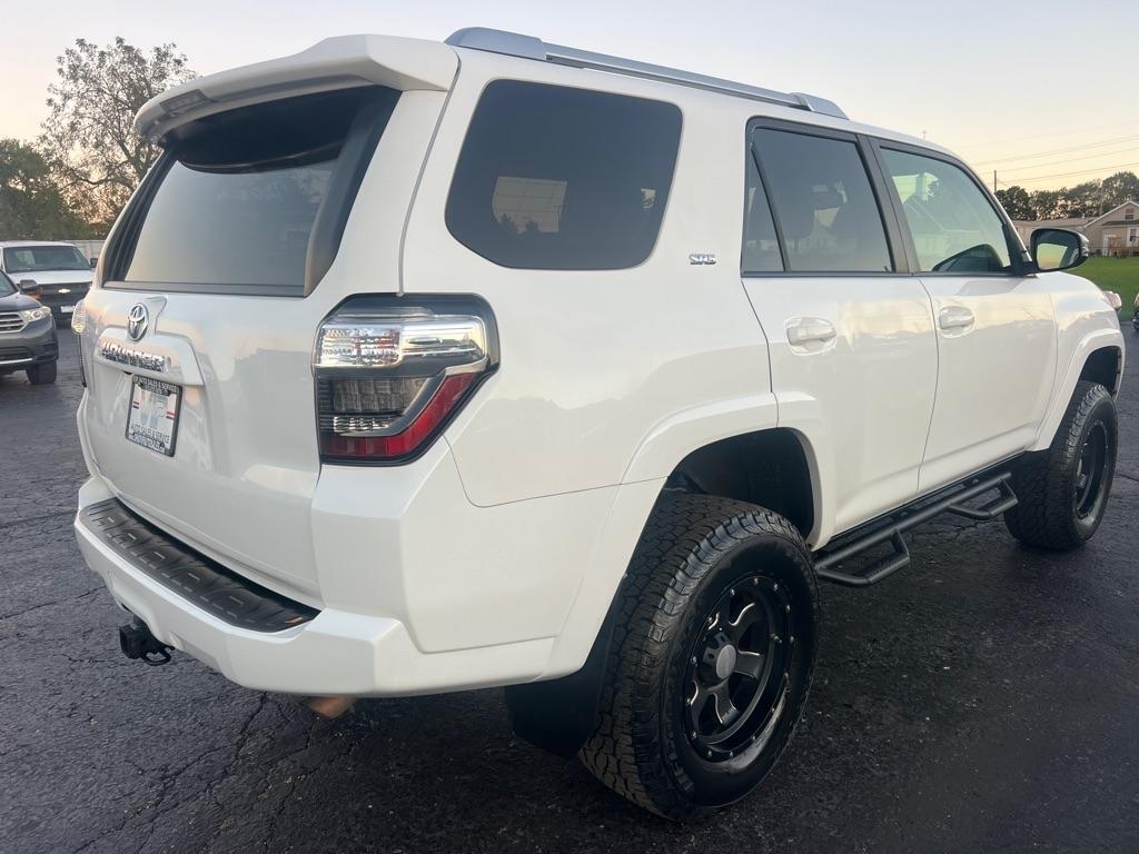 Toyota 4Runner TRD Off Road Premium 4WD (Natl) 2017