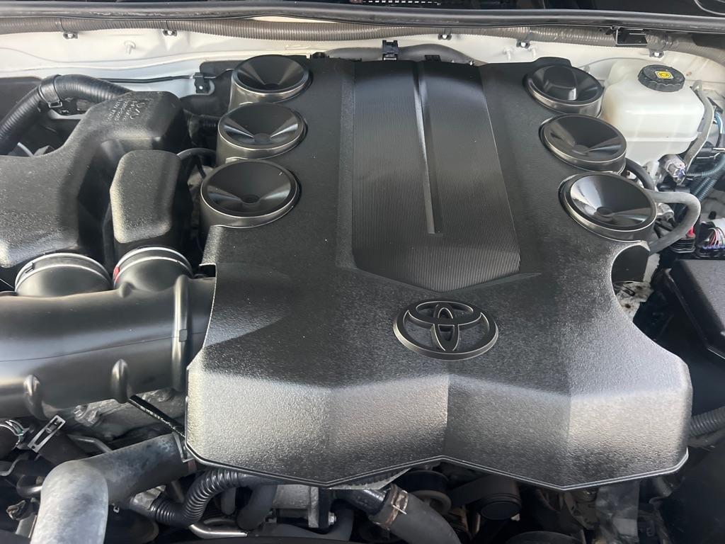 Toyota 4Runner TRD Off Road Premium 4WD (Natl) 2017