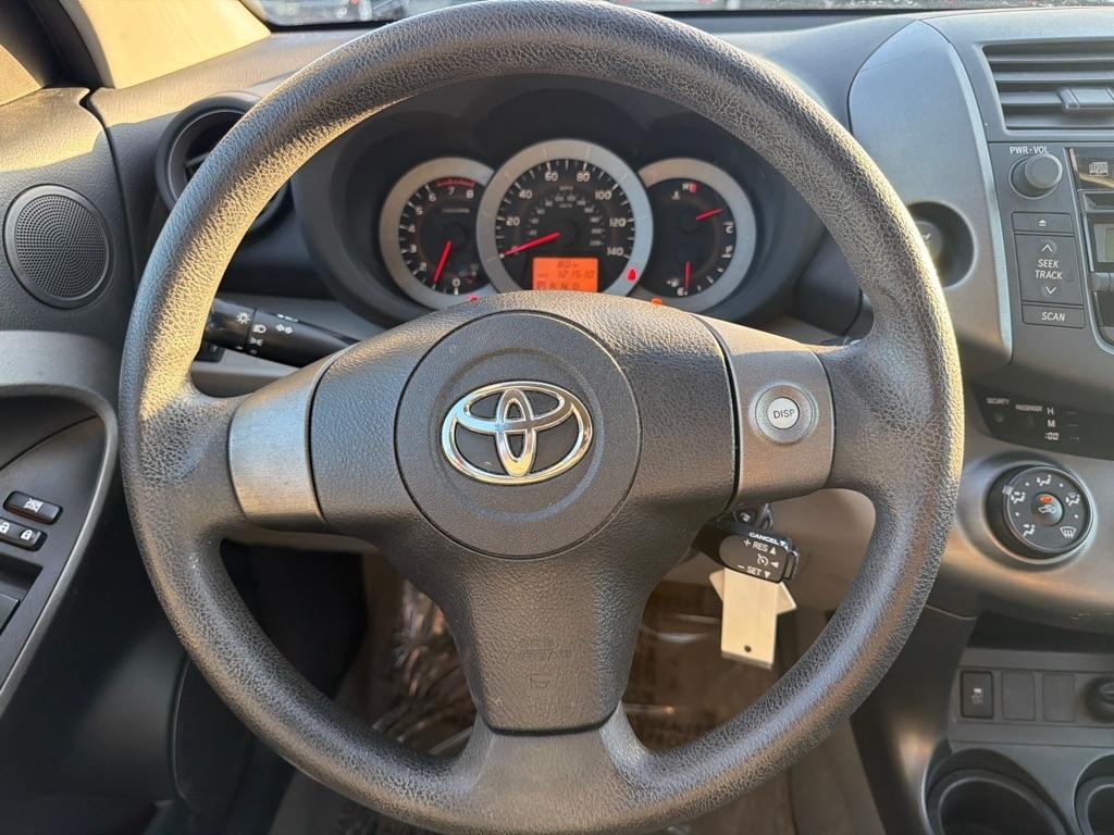 Toyota RAV4 4WD 4dr 4-cyl 4-Spd AT (Natl) 2011