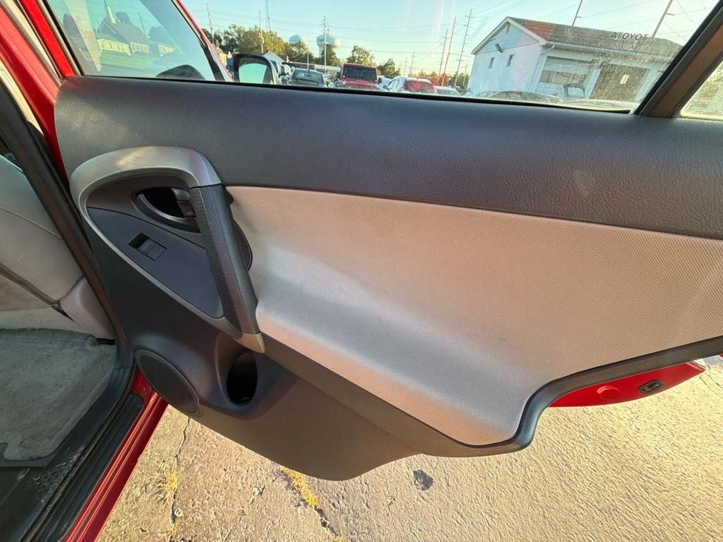 Toyota RAV4 4WD 4dr 4-cyl 4-Spd AT (Natl) 2011