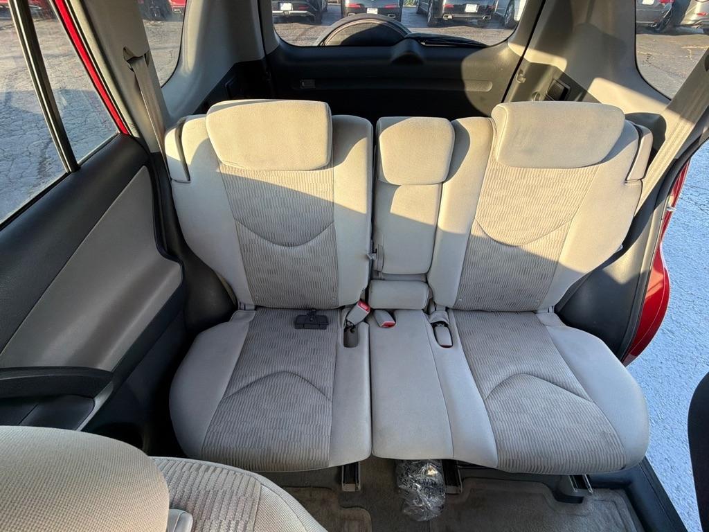 Toyota RAV4 4WD 4dr 4-cyl 4-Spd AT (Natl) 2011