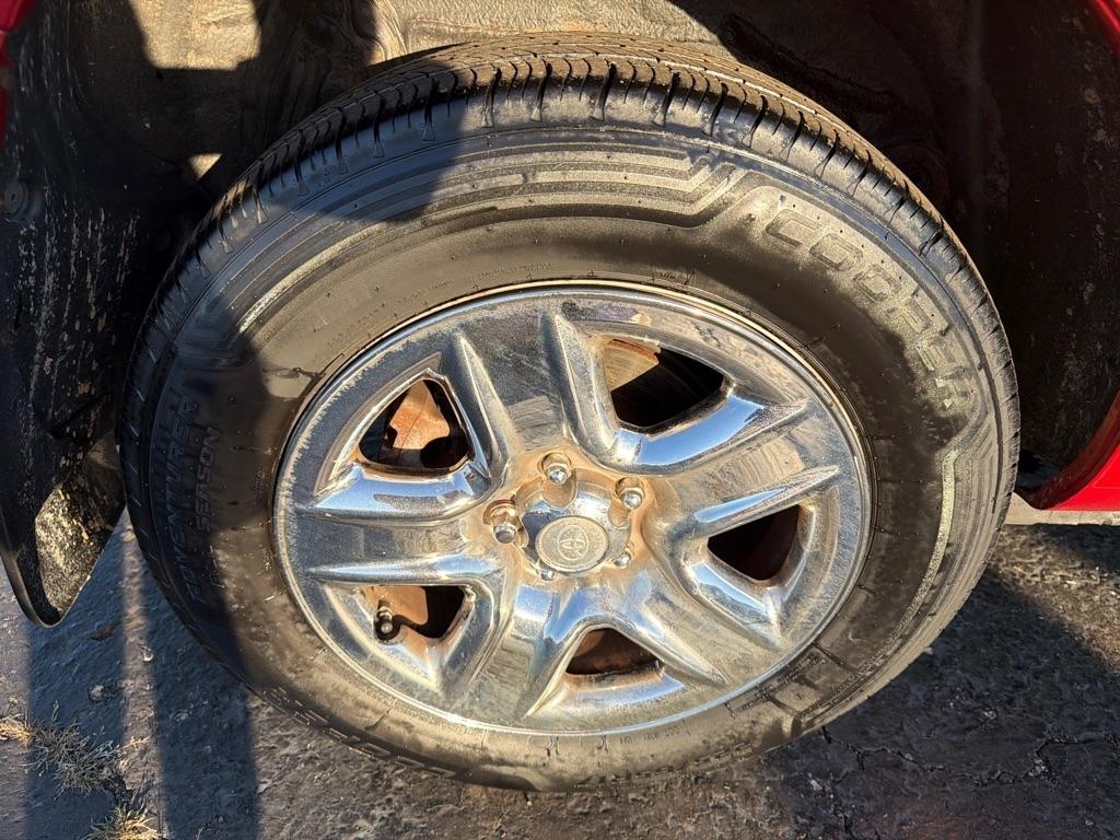 Toyota RAV4 4WD 4dr 4-cyl 4-Spd AT (Natl) 2011