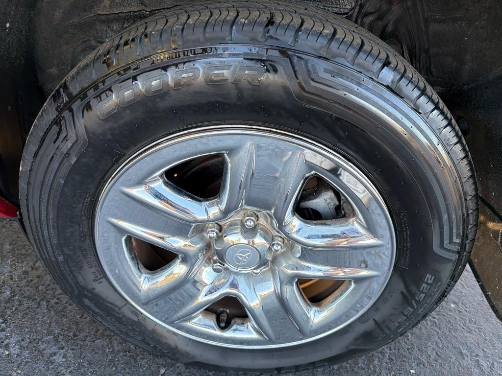 Toyota RAV4 4WD 4dr 4-cyl 4-Spd AT (Natl) 2011