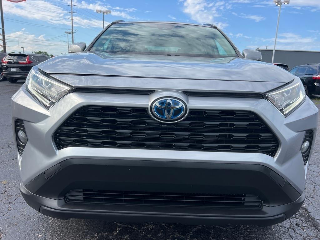 Toyota RAV4 Hybrid XLE AWD (Natl) 2021