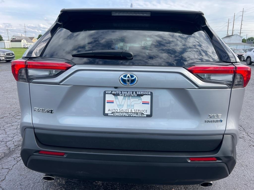 Toyota RAV4 Hybrid XLE AWD (Natl) 2021