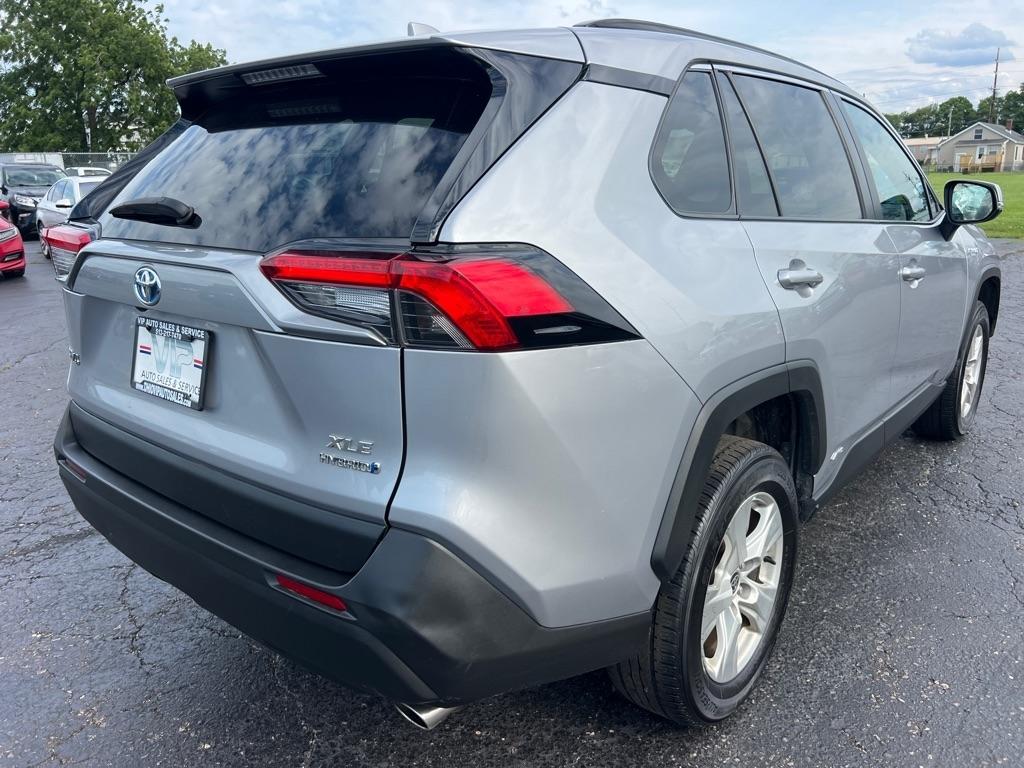 Toyota RAV4 Hybrid XLE AWD (Natl) 2021