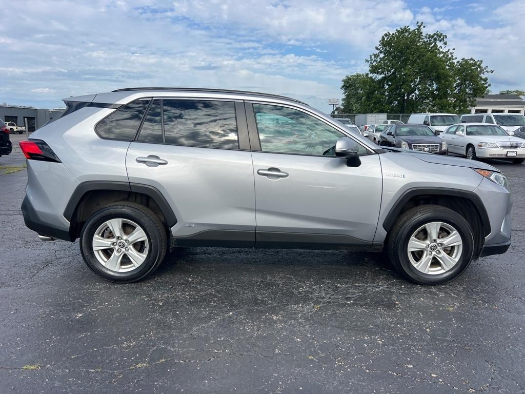 Toyota RAV4 Hybrid XLE AWD (Natl) 2021