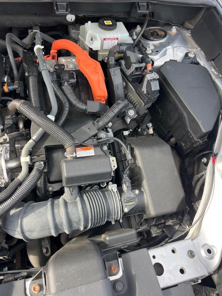 Toyota RAV4 Hybrid XLE AWD (Natl) 2021