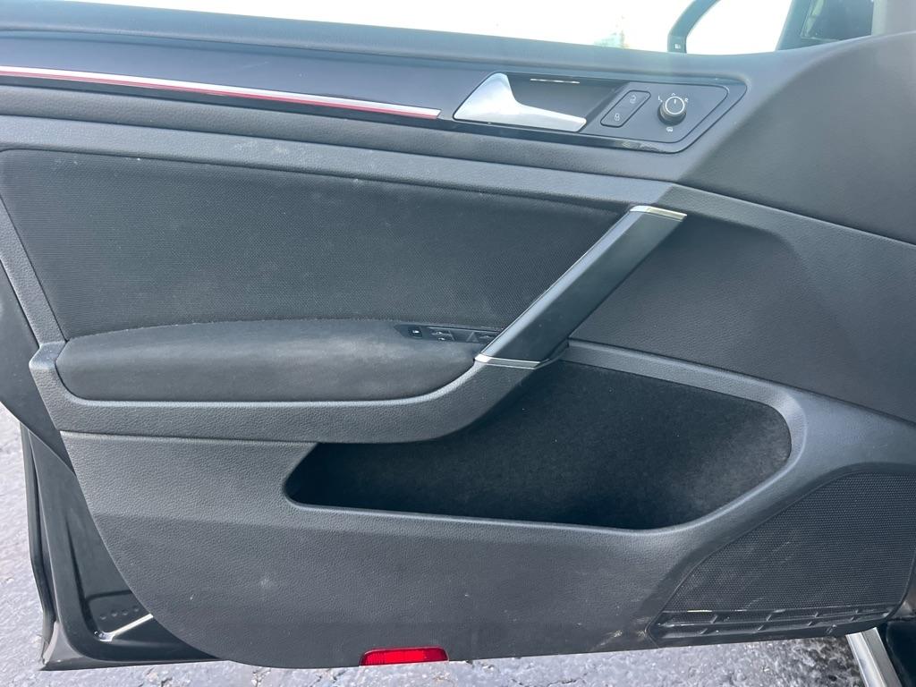 Volkswagen Golf GTI 2.0T 4-Door Autobahn Manual 2017