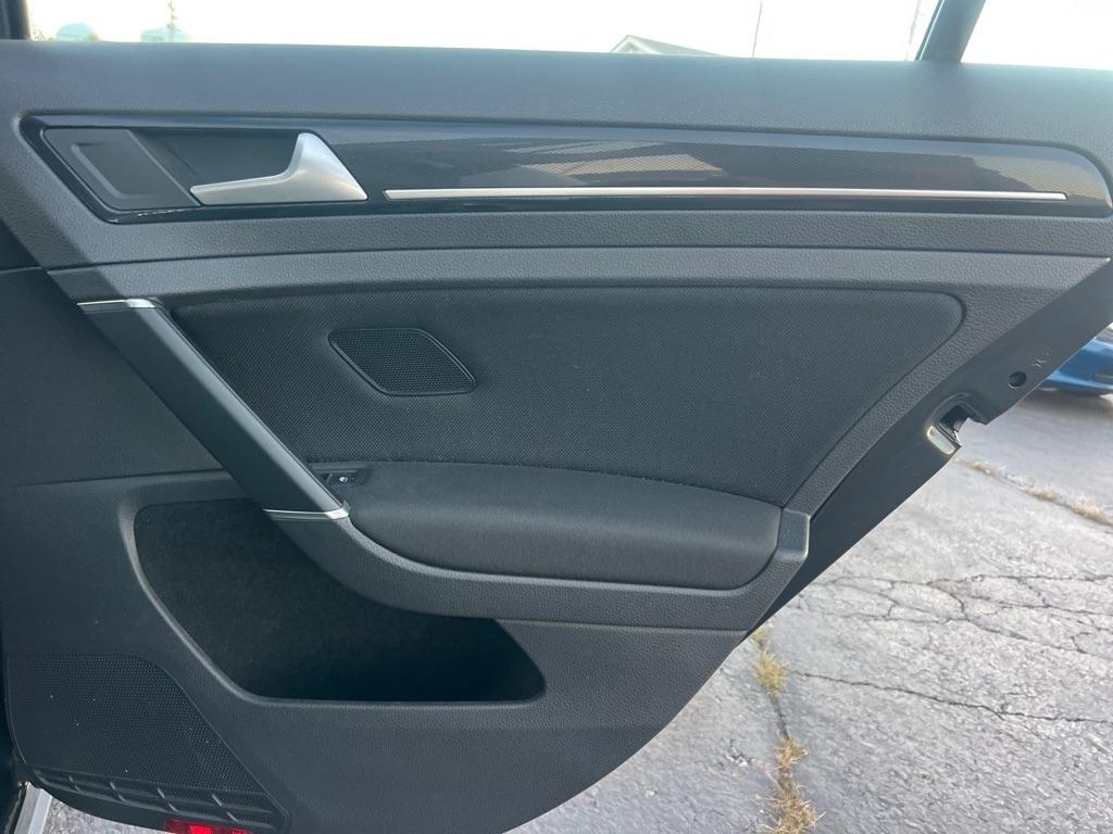 Volkswagen Golf GTI 2.0T 4-Door Autobahn Manual 2017
