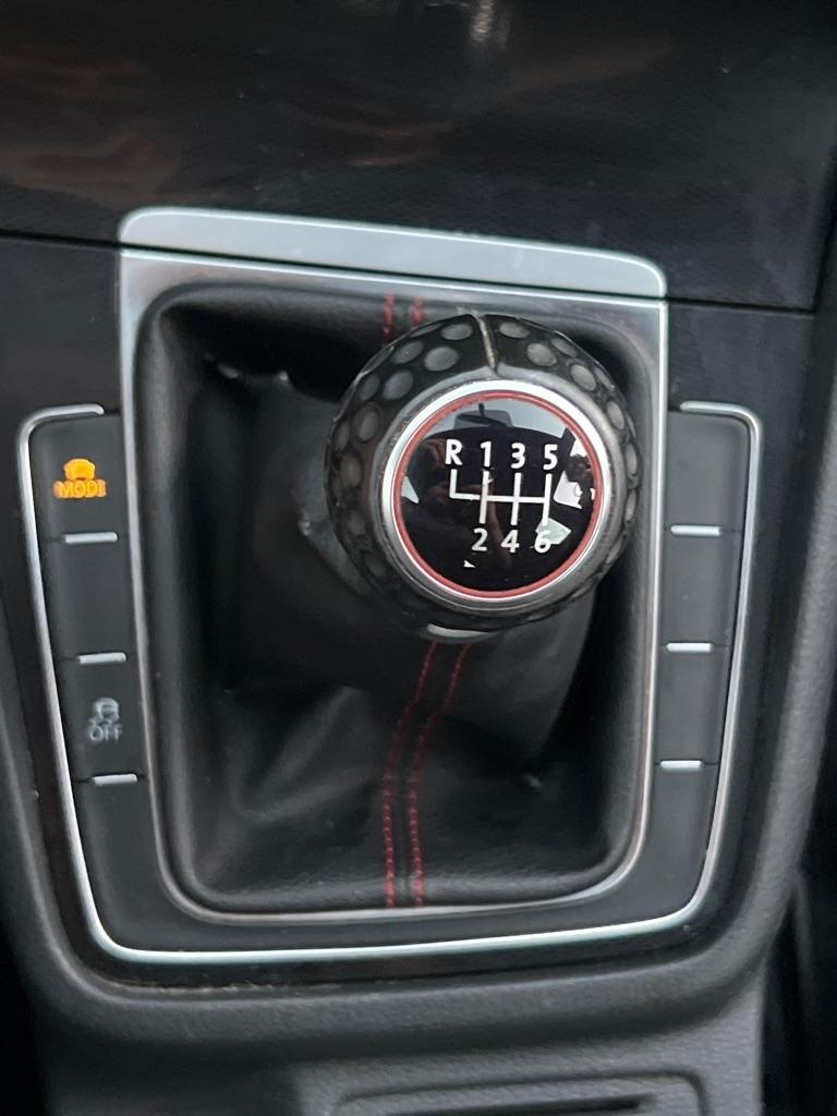 Volkswagen Golf GTI 2.0T 4-Door Autobahn Manual 2017