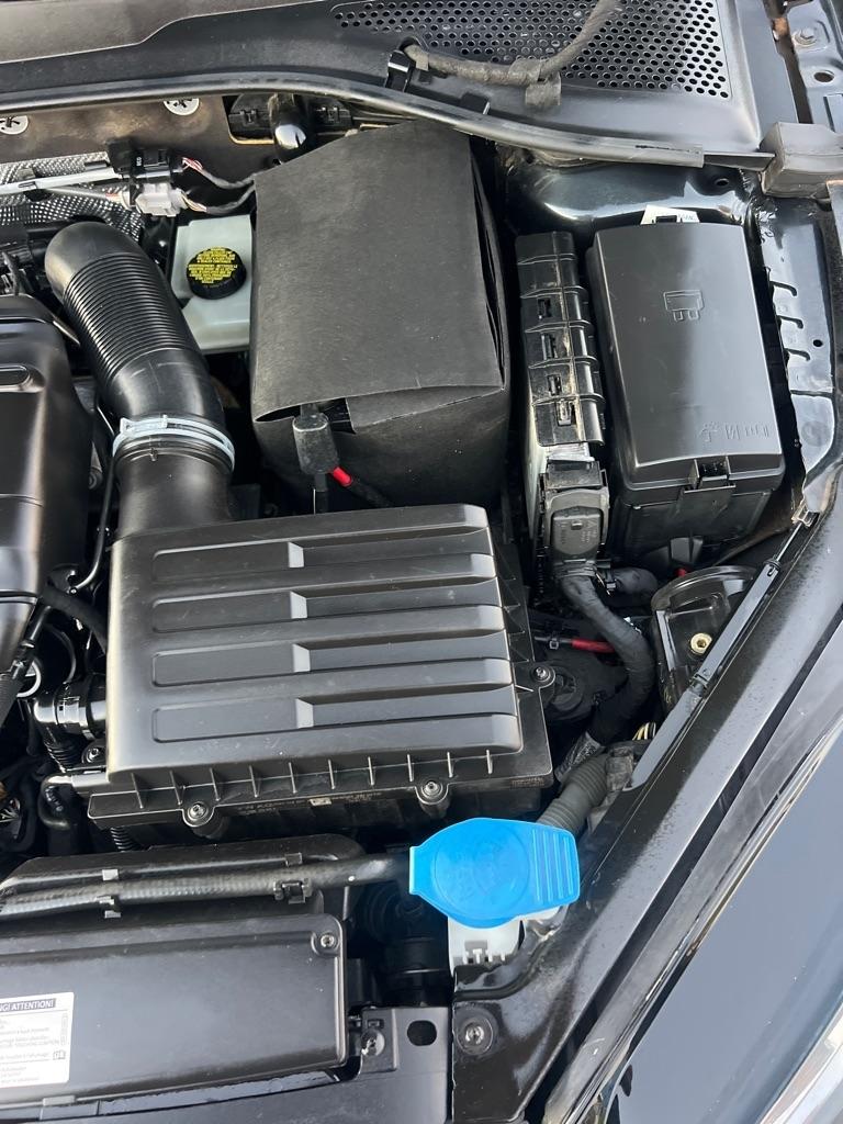 Volkswagen Golf GTI 2.0T 4-Door Autobahn Manual 2017