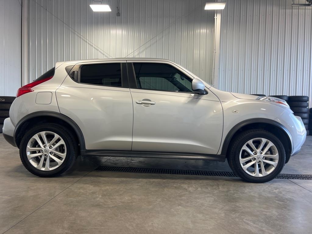 Nissan Juke 5dr Wgn CVT S FWD 2014