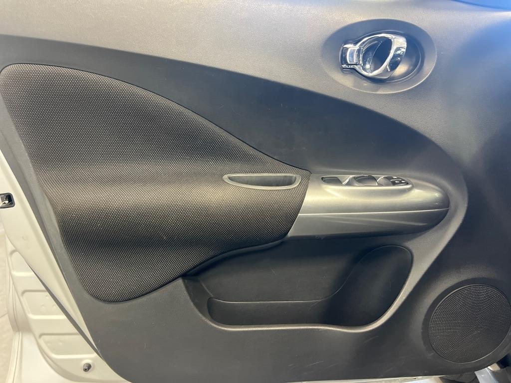 Nissan Juke 5dr Wgn CVT S FWD 2014