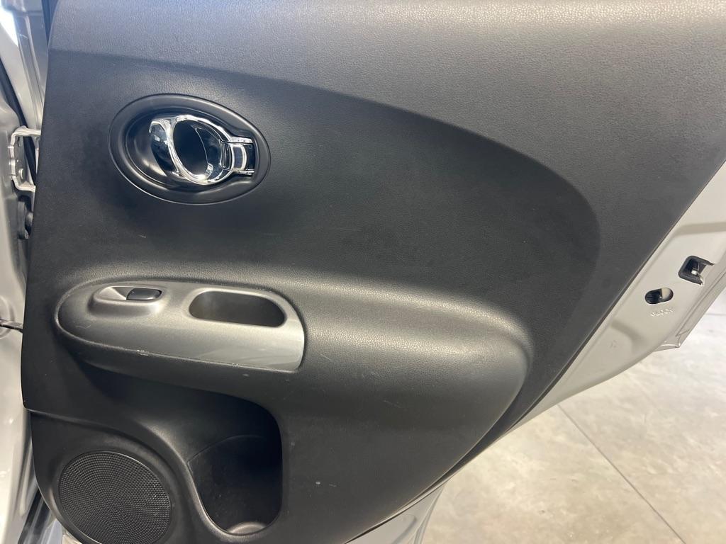 Nissan Juke 5dr Wgn CVT S FWD 2014