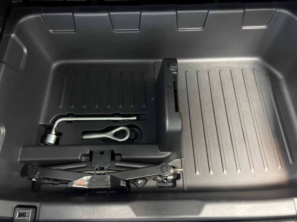 Nissan Juke 5dr Wgn CVT S FWD 2014