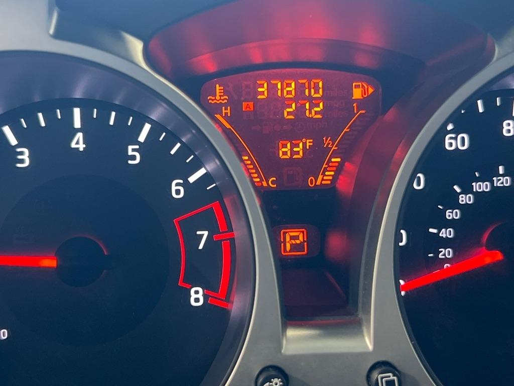 Nissan Juke 5dr Wgn CVT S FWD 2014