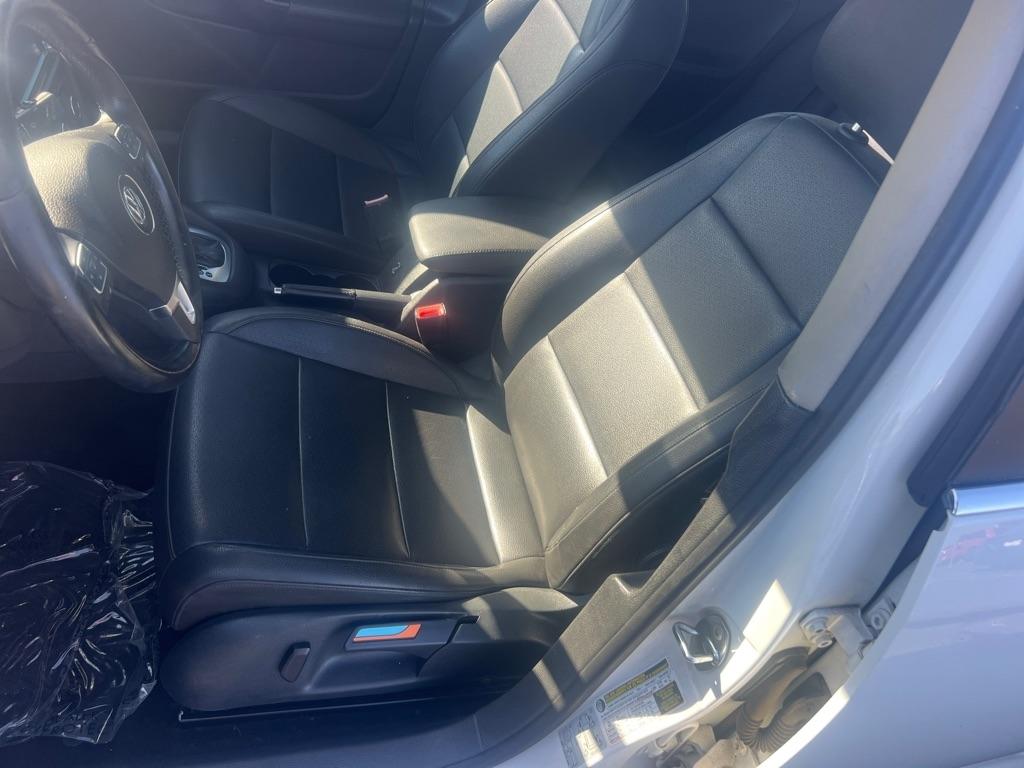 Volkswagen Jetta SportWagen 4dr DSG TDI 2013