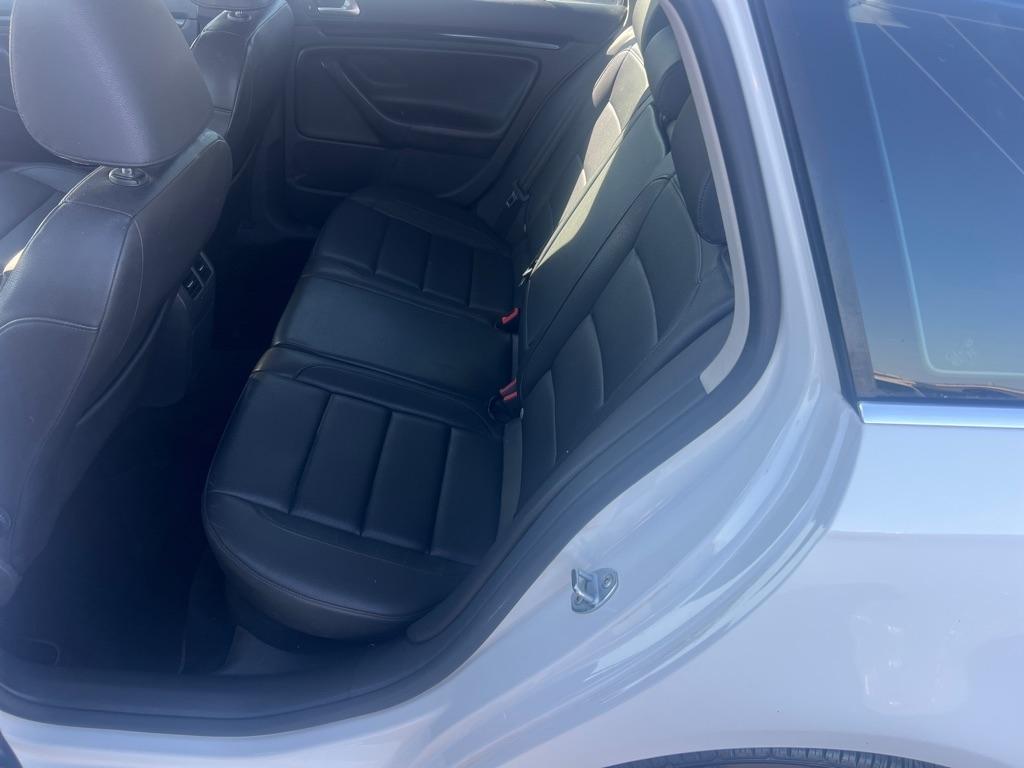 Volkswagen Jetta SportWagen 4dr DSG TDI 2013