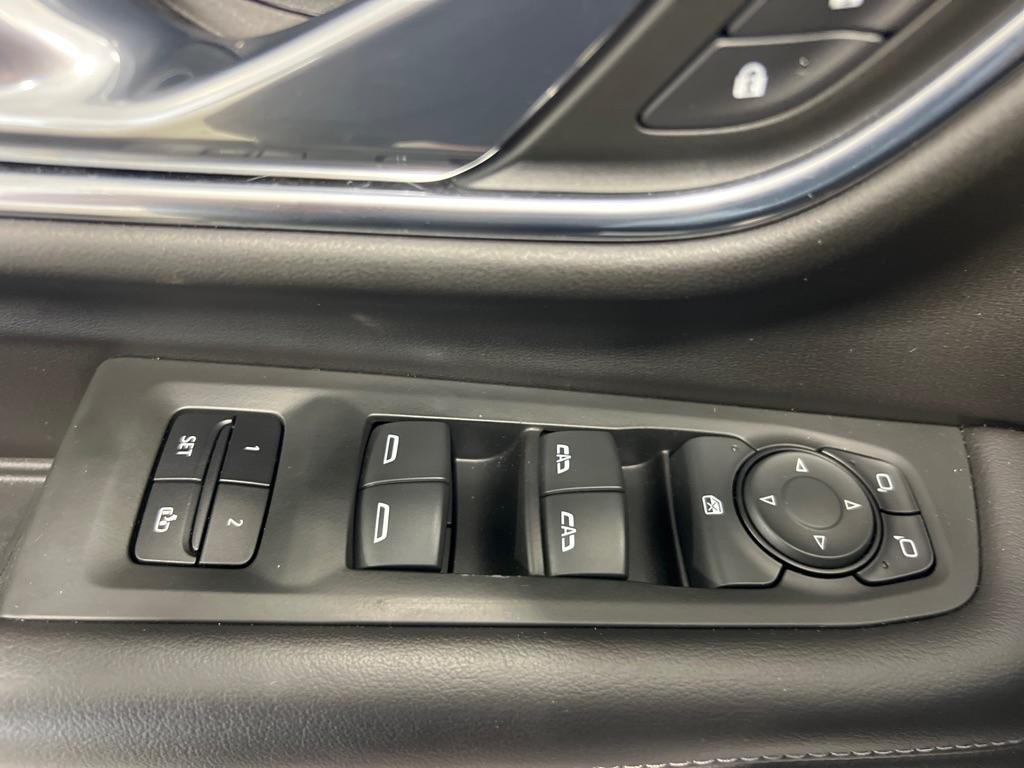 Chevrolet Tahoe 4WD 4dr Z71 2021