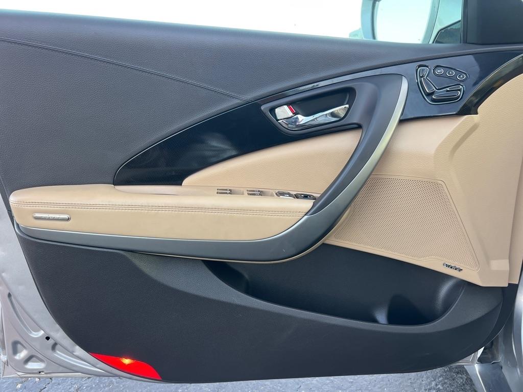 Hyundai Azera 4dr Sdn 2013