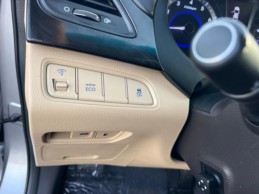 Hyundai Azera 4dr Sdn 2013