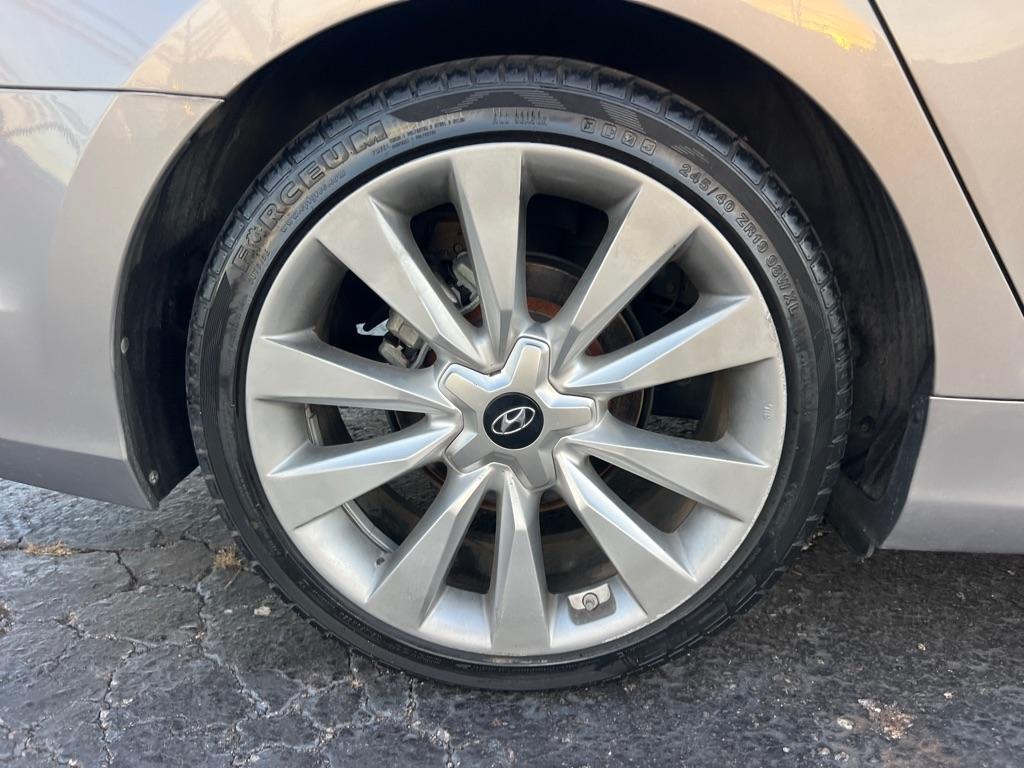 Hyundai Azera 4dr Sdn 2013