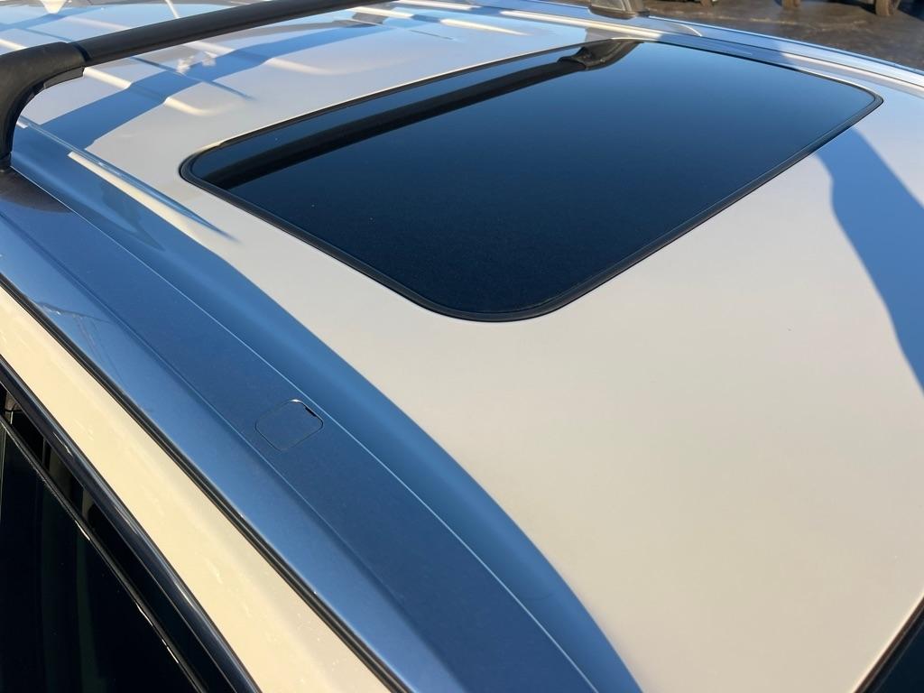 Toyota Highlander Limited V6 AWD (Natl) 2017