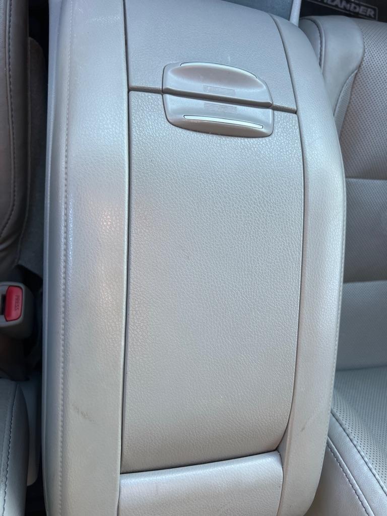Toyota Highlander Limited V6 AWD (Natl) 2017