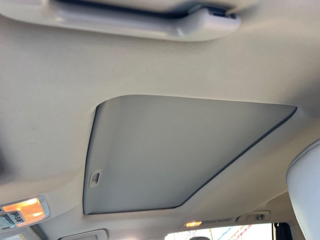 Toyota Highlander Limited V6 AWD (Natl) 2017