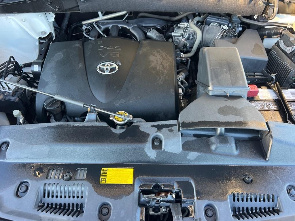 Toyota Highlander Limited V6 AWD (Natl) 2017